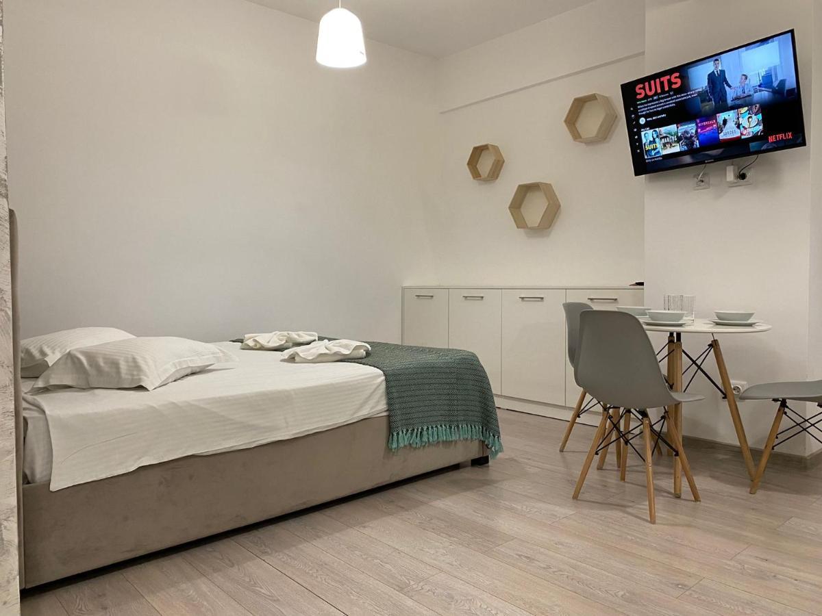 Studios & Apartments Palas By Glam At Lazar Towers Iasi Exteriör bild