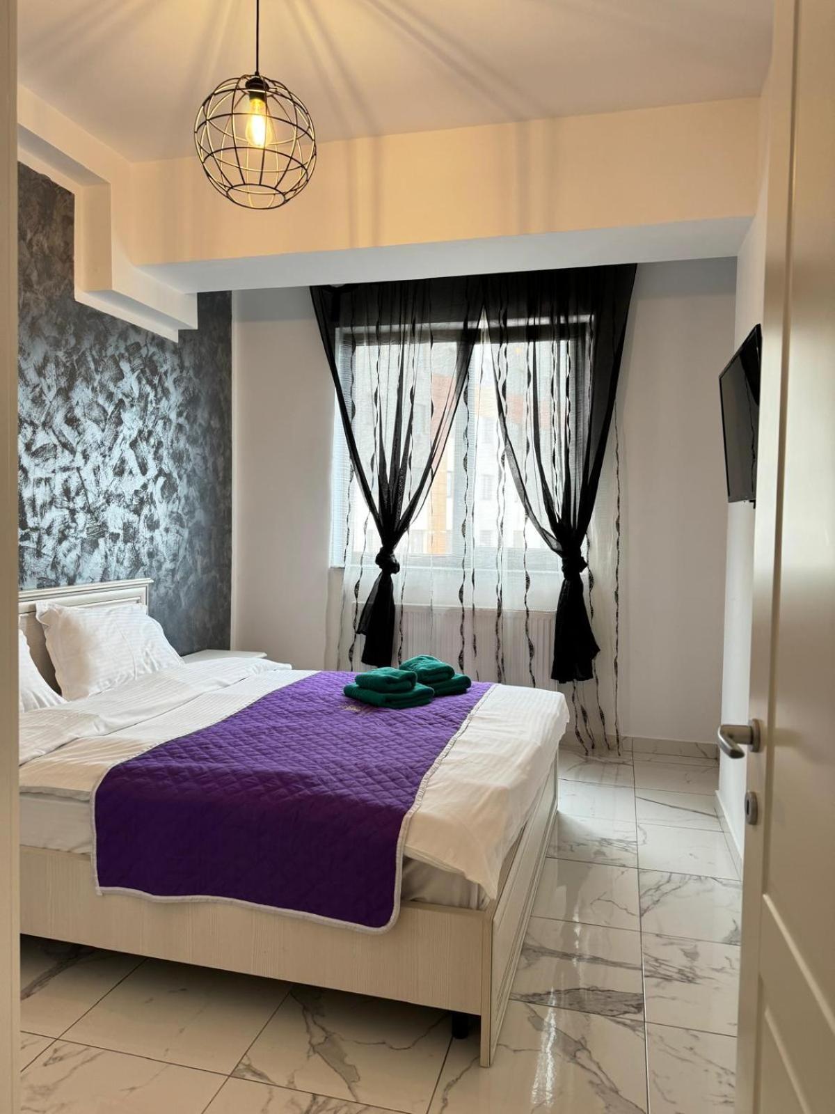 Studios & Apartments Palas By Glam At Lazar Towers Iasi Exteriör bild