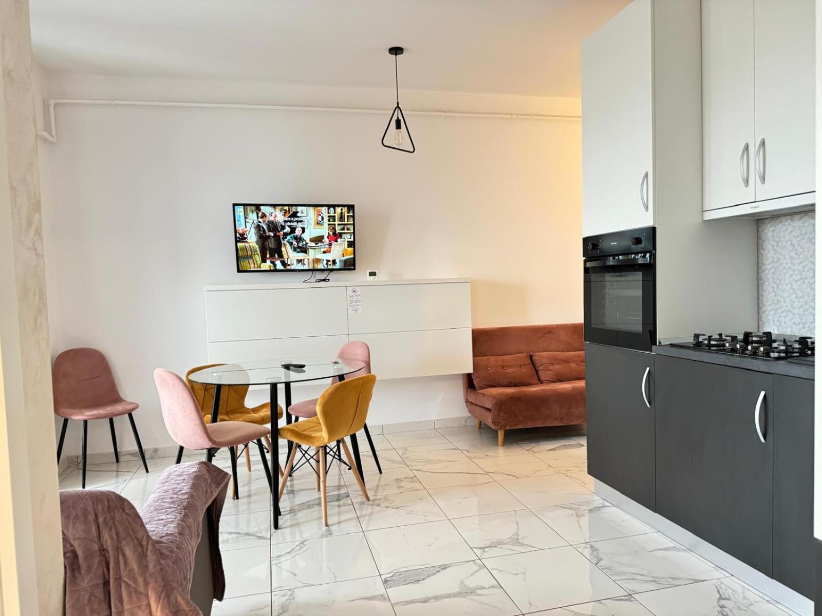 Studios & Apartments Palas By Glam At Lazar Towers Iasi Exteriör bild