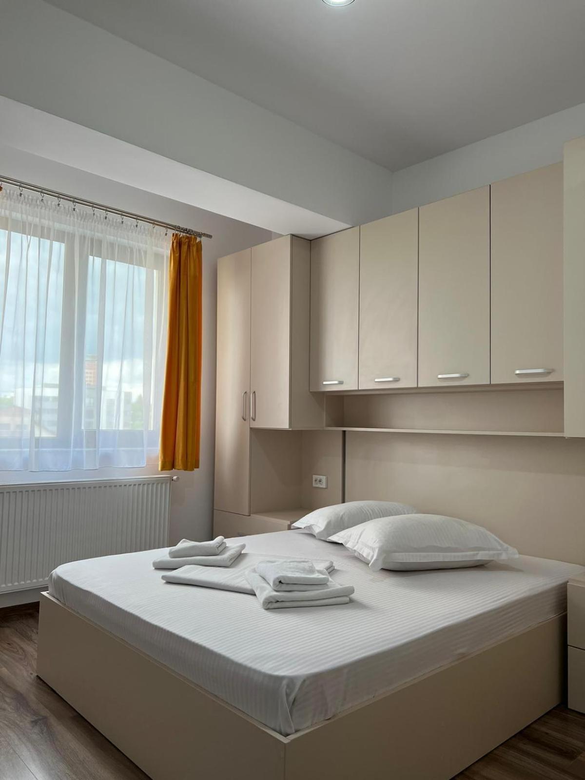 Studios & Apartments Palas By Glam At Lazar Towers Iasi Exteriör bild